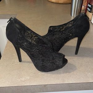 Black high heels with mesh